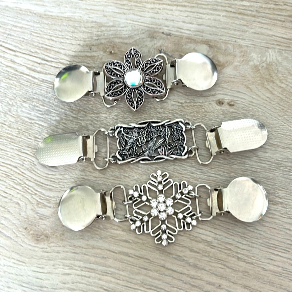 Set of 3 Sweater/Scarf Clips